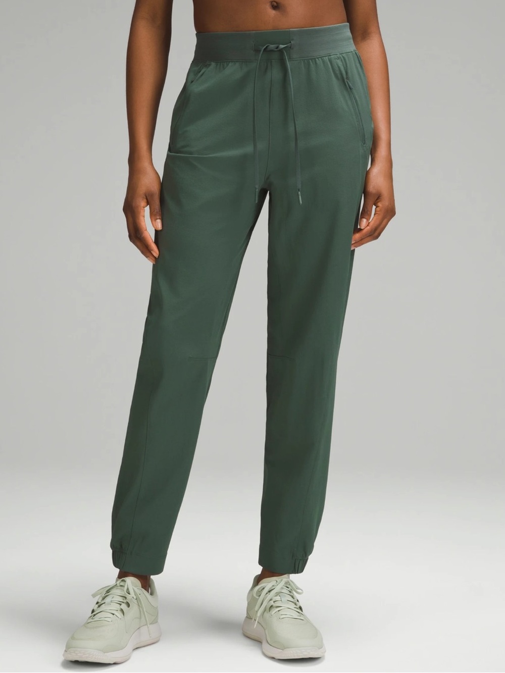 Lululemon License to Train HR Pant - BNWT!